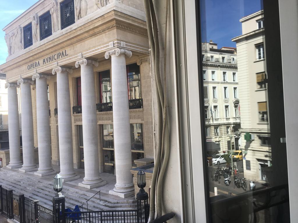 Hotel Relax Marseille Bagian luar foto