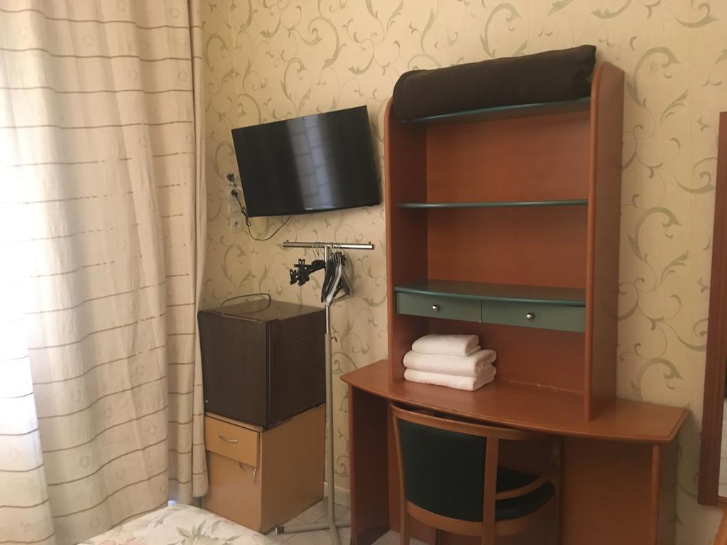 Hotel Relax Marseille Bagian luar foto