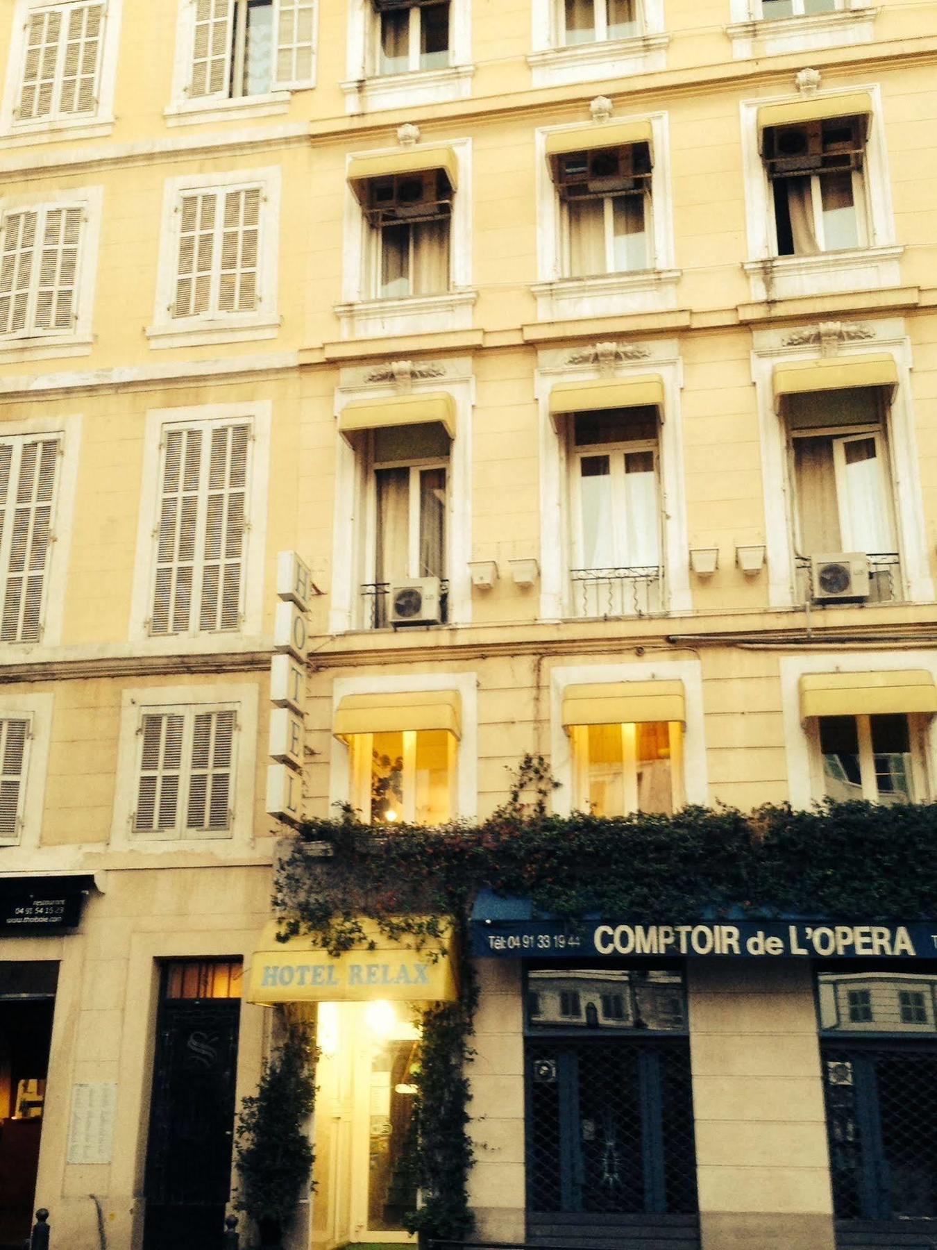 Hotel Relax Marseille Bagian luar foto