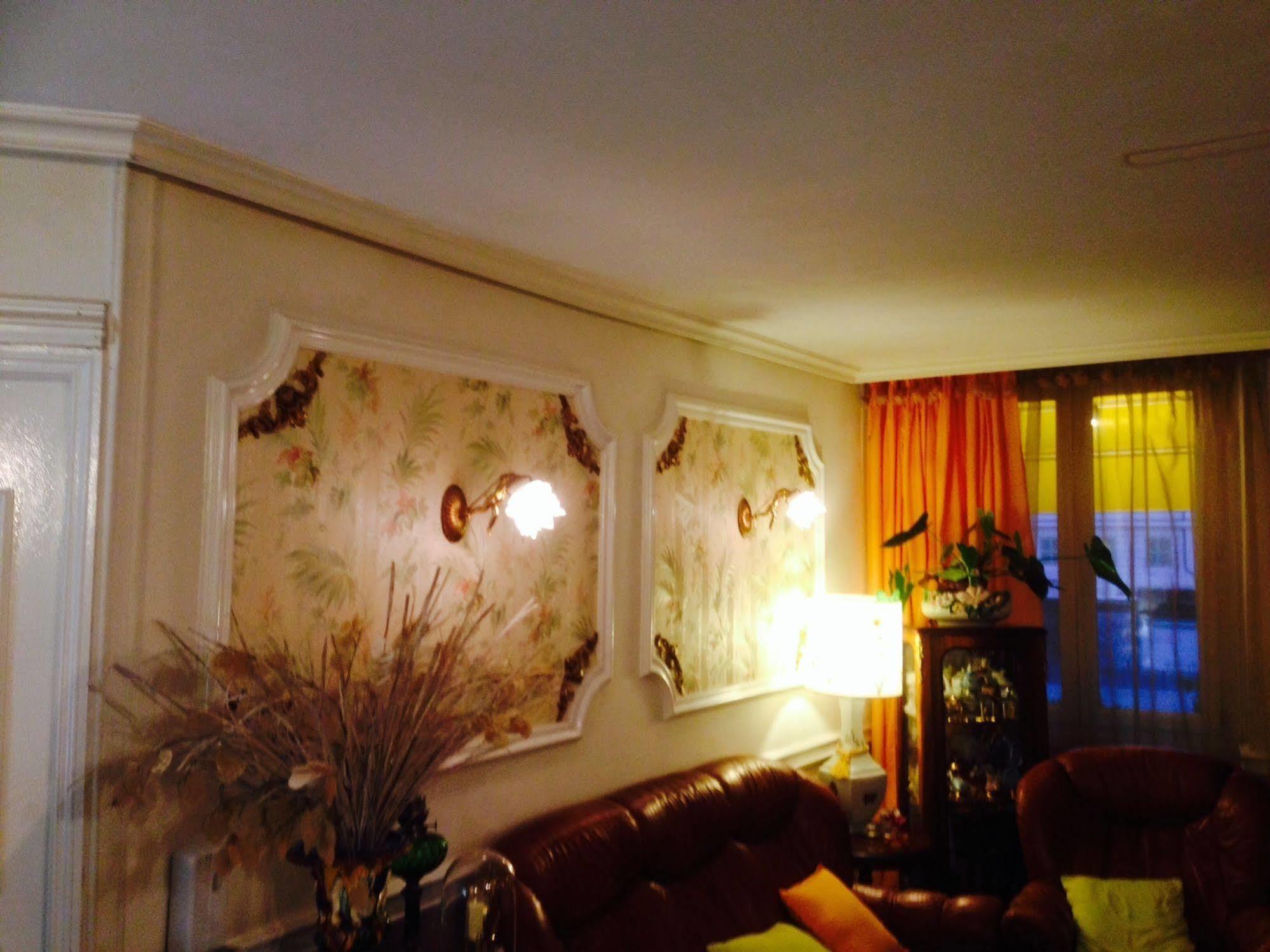 Hotel Relax Marseille Bagian luar foto